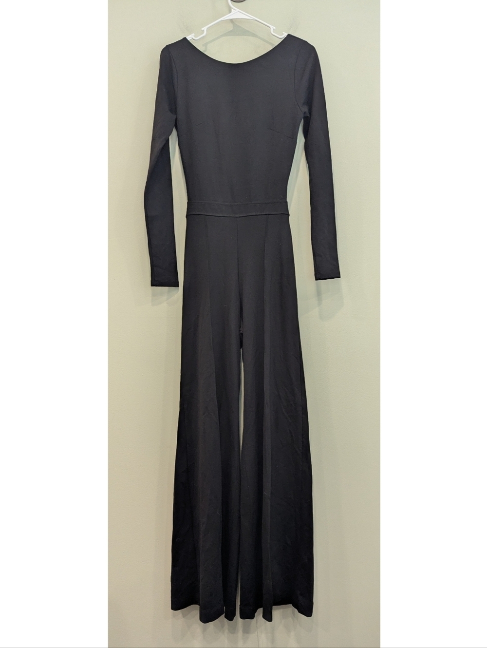 Ripley Rader Black Long Sleeve Cut Out Back Jumpsuit Size 2